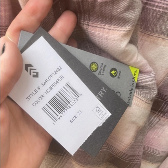 Shacket - Picture 3 of 4